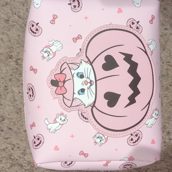 Disney Pink Cat Pumpkin Pouch - Picture 11 of 11